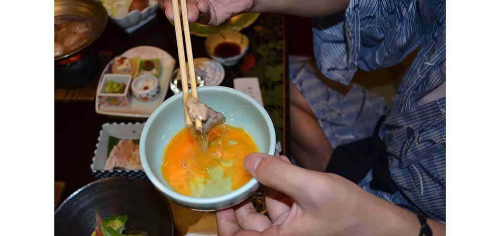 石和温泉のホロホロ鳥すき焼き