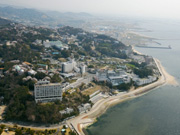ë1