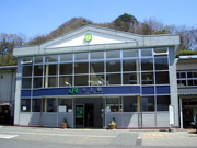 岹1