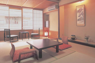 雄山閣の客室の一例